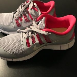 Nike Free Runs size 5.5 in grey and pink
